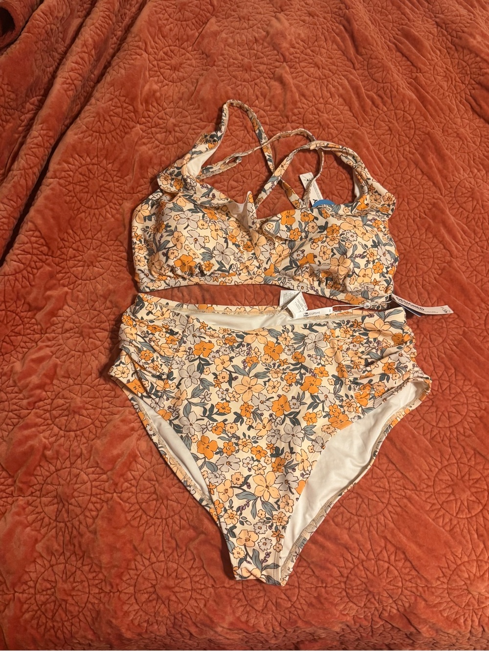 NWT Cupshe Floral High-Waist Bikini Set in Cream, Orange and Green - Picture 4 of 5